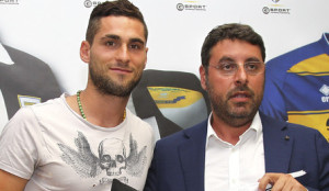 Aleandro+Rosi+Parma+FC+Unveils+New+Signing+MSOSQAyWpNLl