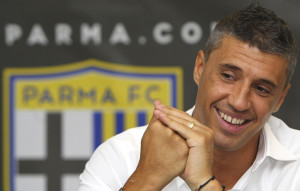 Hernan+Crespo+FC+Parma+Training+Session+6fO22bCyA0Ql